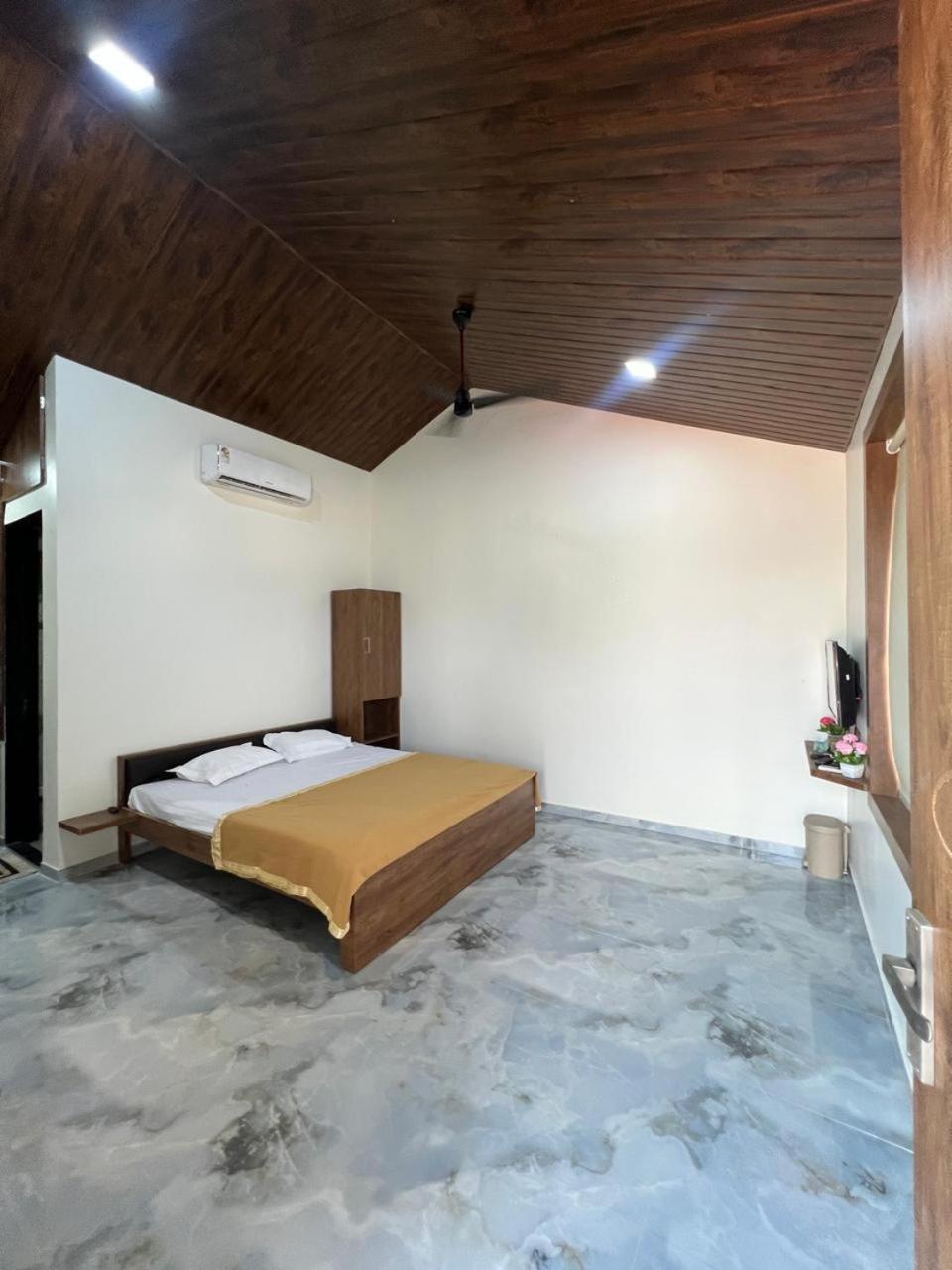 S K Farm Villa Poinad Exterior foto
